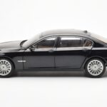 BMW 750Li F02 Facelift Carbon Preto Kyosho 1:18 - image 4 of 8