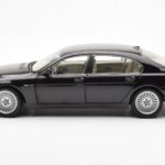 BMW 760Li E66 Preto Kyosho 1:18 - image 4 of 9