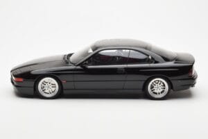 BMW 850 CSi E31 Preto Otto 1:18 OT827 Resina - imagem 3 de 6