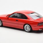 BMW 850 CSi E31 Vermelho Otto 1:18 - image 5 of 6
