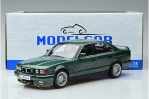 BMW Alpina B10 4.6 E34 Verde MCG 1:18 MCG18229 Metal - imagem 6 de 6