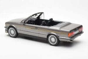 BMW Alpina C2 2.7 E30 Cabriolet Cinzento MCG 1:18 MCG18384 Metal - imagem 5 de 5