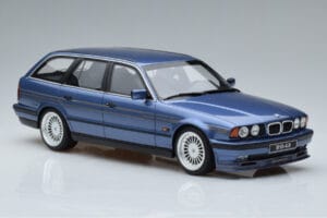 BMW Alpina B10 E34 4.0 Touring Azul Otto 1:18 OT944 Resina - imagem 4 de 6