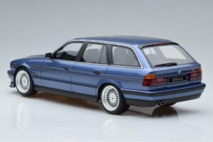 BMW Alpina B10 E34 4.0 Touring Azul Otto 1:18 OT944 Resina - imagem 5 de 6