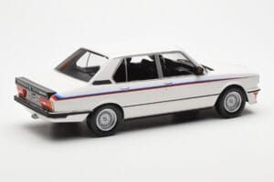 BMW M535i E12 Branco Norev 1:18 183265 Metal - imagem 2 de 5