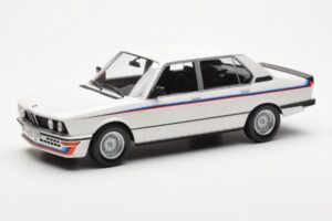 BMW M535i E12 Branco Norev 1:18