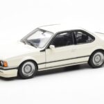 BMW M635 CSi E24 Branco Dealer Edition AUTOart 1:18