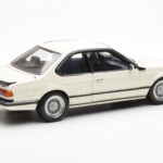 BMW M635 CSi E24 Branco Dealer Edition AUTOart 1:18 - image 3 of 8