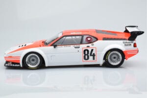 BMW M1 Equipe Dominique Lacaud #84 H. Stuck / Burger / D. Lacaud 24 Hours of Le Mans 1980 Minichamps 1:18 155802984 Metal - imagem 3 de 6