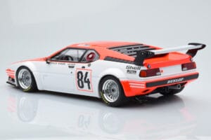 BMW M1 Equipe Dominique Lacaud #84 H. Stuck / Burger / D. Lacaud 24 Hours of Le Mans 1980 Minichamps 1:18 155802984 Metal - imagem 5 de 6