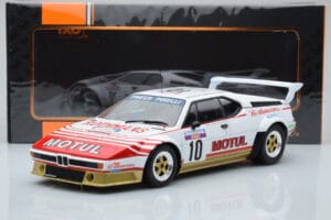 BMW M1 Motul #10 B. Darniche / A. Mahe Rally Tour de Corse 1982 IXO 1:18 18RMC114 Metal - imagem 6 de 6