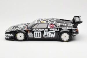 BMW M1 #111 Team MK Motorsport J-L. Witmeur / Krankenberg / Libert 24 Hours of Le Mans 1986 Minichamps 1:18 180862911 Metal - imagem 4 de 8