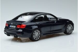 BMW M3 F80 Competition Azul Norev 1:18 183236 Metal - imagem 3 de 7