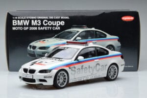 BMW M3 E92 MotoGP Safety Car 2008 Kyosho 1:18 08736GP Metal - imagem 7 de 7