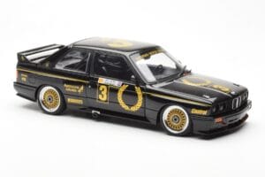BMW M3 E30 #3 J. Richards Austrian Airlines ATCC 1987 AUTOart 1:18 88745 Metal - imagem 6 de 8