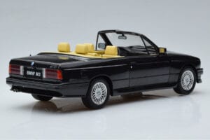 BMW M3 E30 Cabriolet Preto Otto 1:18 OT1012 Resina - imagem 2 de 6