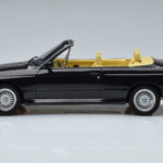 BMW M3 E30 Cabriolet Preto Otto 1:18 - image 3 of 6