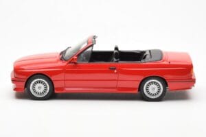 BMW M3 E30 Cabriolet Vermelho Otto 1:18 OT077 Resina - imagem 3 de 6