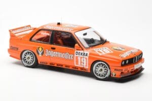 BMW M3 E30 #19 A. Hahne Jägermeister DTM 1992 AUTOart 1:18 89248 Metal - imagem 6 de 8
