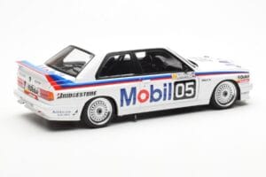 BMW M3 E30 #5 P. Brock Mobil ATCC 1988 AUTOart 1:18 88845 Metal - imagem 3 de 8