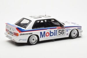 BMW M3 E30 #56 P. Brock / J. Richards Mobil Bathurst 1000 1988 AUTOart 1:18 88847 Metal - imagem 3 de 9