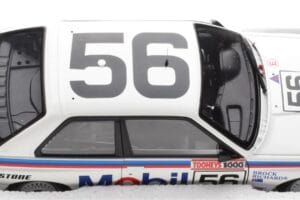 BMW M3 E30 #56 P. Brock / J. Richards Mobil Bathurst 1000 1988 AUTOart 1:18 88847 Metal - imagem 8 de 9