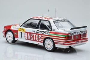 BMW M3 E30 Bastos #1 R. Ravaglia / E. Pirro / E. Van de Poele 24 Hours of Spa 1991 IXO 1:18 18RMC081A Metal - imagem 5 de 6