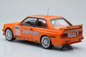 BMW M3 E30 Jagermeister #20 W. Gardner DTM Nurburgring 1992 IXO 1:18 18RMC082B Metal - imagem 5 de 6