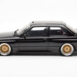 BMW M3 E30 Sport Evolution Preto Custom Wheels AUTOart 1:18 - image 4 of 8