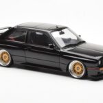 BMW M3 E30 Sport Evolution Preto Custom Wheels AUTOart 1:18 - image 6 of 8