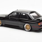 BMW M3 E30 Sport Evolution Preto Custom Wheels AUTOart 1:18 - image 7 of 8