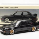 BMW M3 E30 Sport Evolution Preto Custom Wheels AUTOart 1:18 - image 8 of 8