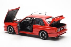 BMW M3 E30 Sport Evolution Cecotto Edition Vermelho AUTOart 1:18 70566 Metal - imagem 5 de 8