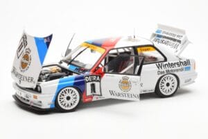 BMW M3 E30 #11 S. Soper Warsteiner DTM 1991 AUTOart 1:18 89146 Metal - imagem 2 de 8