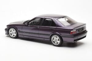 BMW M3 E36 Violeta Otto 1:18 OT307 Resina - imagem 5 de 6