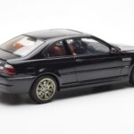 BMW M3 E46 Preto AUTOart 1:18 - image 3 of 8