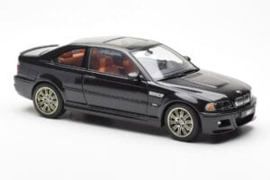 BMW M3 E46 Preto AUTOart 1:18 70541 Metal - imagem 6 de 8