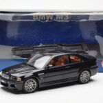 BMW M3 E46 Preto AUTOart 1:18 - image 8 of 8