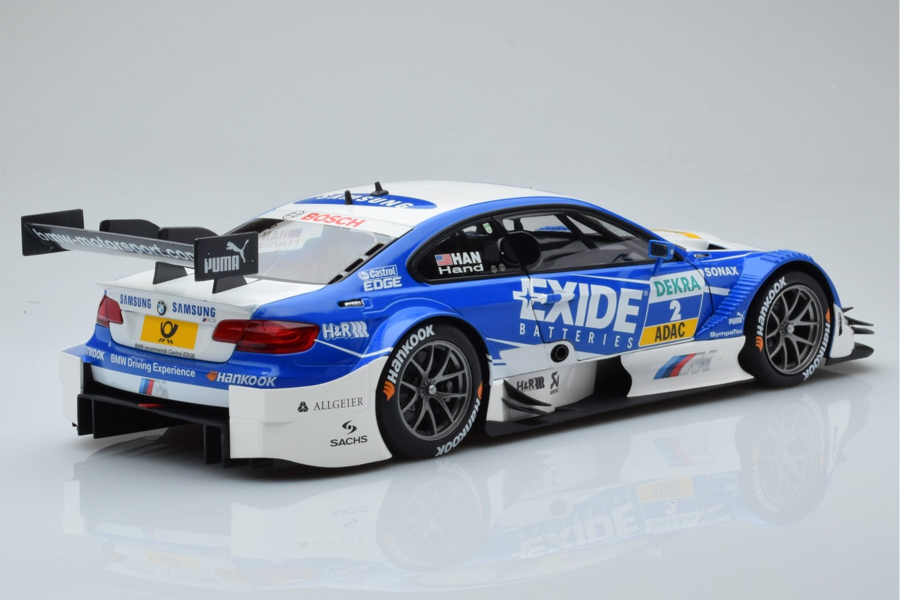BMW M3 #2 BMW Team RMG A.J. Hand DTM 2012 Minichamps 1:18 100122202 Metal - imagem 3 de 8