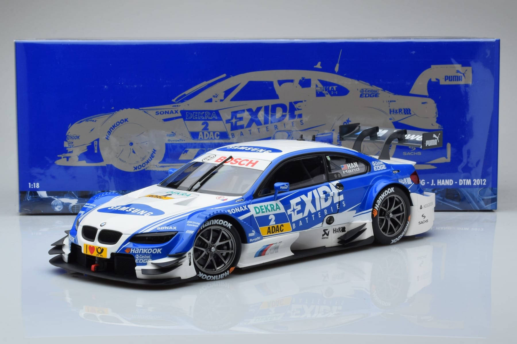 BMW M3 #2 BMW Team RMG A.J. Hand DTM 2012 Minichamps 1:18 100122202 Metal - imagem 8 de 8