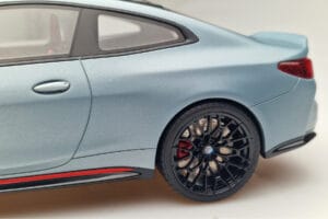 BMW M4 CSL G82 Cinzento GT Spirit 1:18 GT427 Resina - imagem 7 de 8