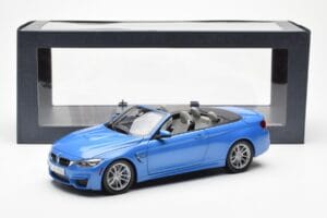 BMW M4 F83 Cabriolet Yas Marina Azul Paragon 1:18 80432339612 Metal - imagem 8 de 8