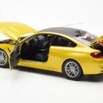 BMW M4 F82 Austin Amarelo Metallic Paragon 1:18 - image 5 of 8