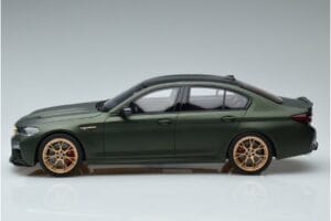 BMW M5 F90 CS GT Spirit 1:18 GT372 Resina - imagem 3 de 6