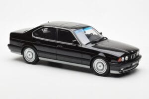 BMW M5 E34 Preto Otto 1:18 OT690 Resina - imagem 4 de 6