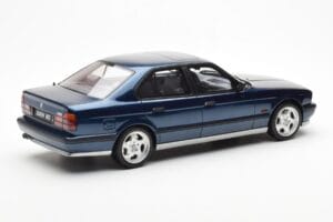 BMW M5 E34 Azul Metallic Otto 1:18 OT576 Resina - imagem 2 de 6