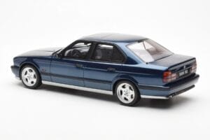 BMW M5 E34 Azul Metallic Otto 1:18 OT576 Resina - imagem 5 de 6