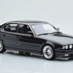 BMW M5 E34 Hartge Preto Otto 1:18 - image 6 of 6