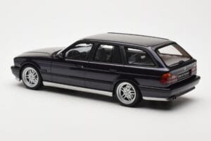 BMW M5 E34 Touring Diamond Preto Otto 1:18 OT198 Resina - imagem 5 de 6