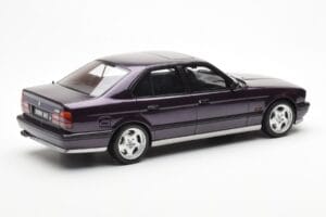 BMW M5 E34 Violeta Otto 1:18 OT106 Resina - imagem 2 de 6